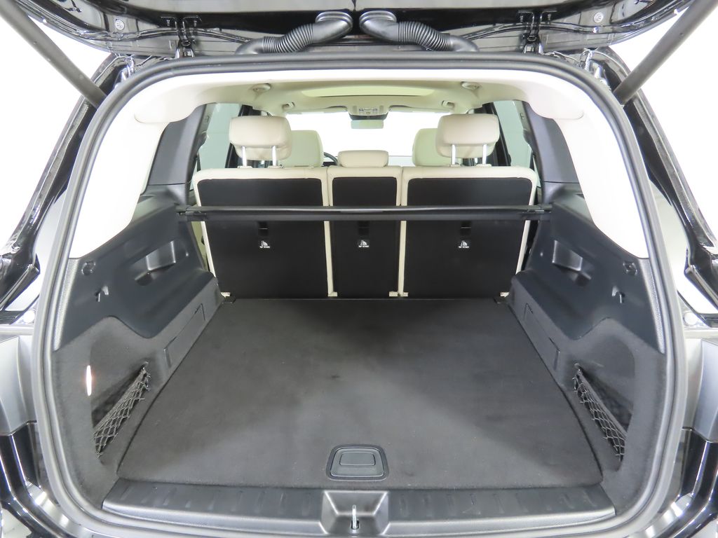 Thumbnail: 2023 Mercedes-Benz GLB - 28