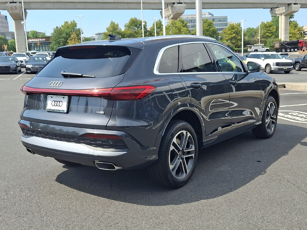 Thumbnail: 2026 Audi Q5 - 3