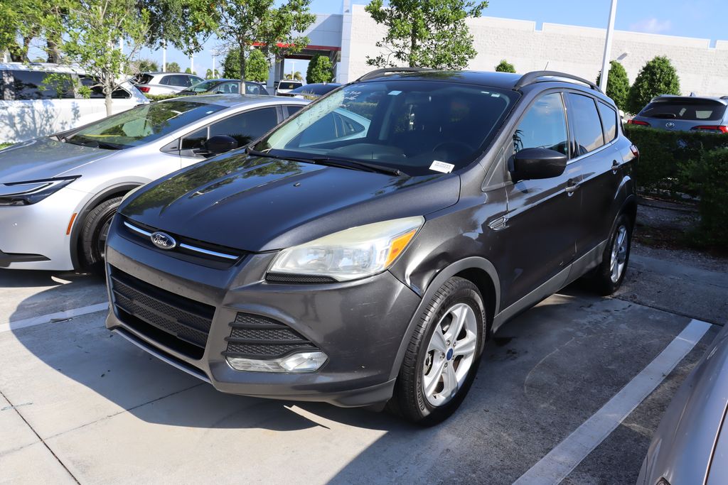 2015 Ford Escape SE Hero Image