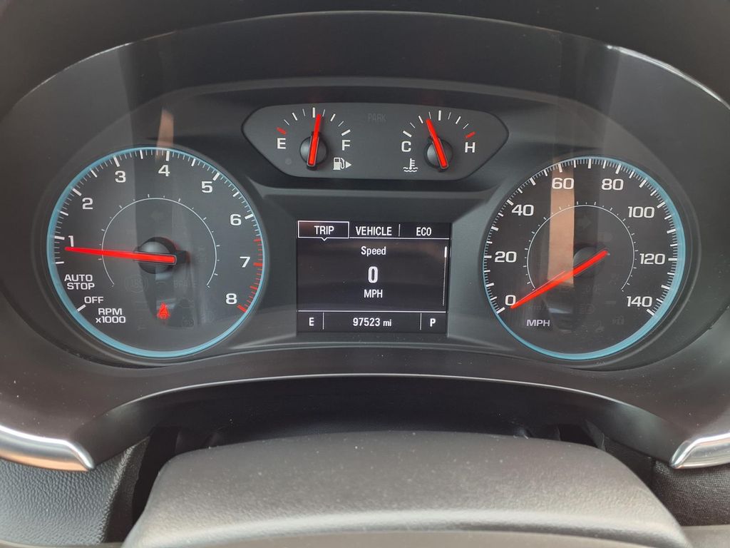2020 Chevrolet Malibu LT Silver at Legacy Ford