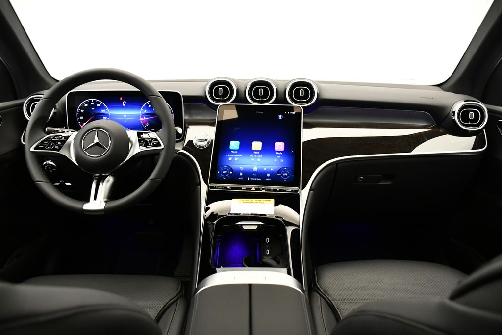 Thumbnail: 2026 Mercedes-Benz GLC - 19