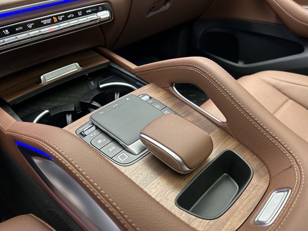 Thumbnail: 2026 Mercedes-Benz GLE - 20