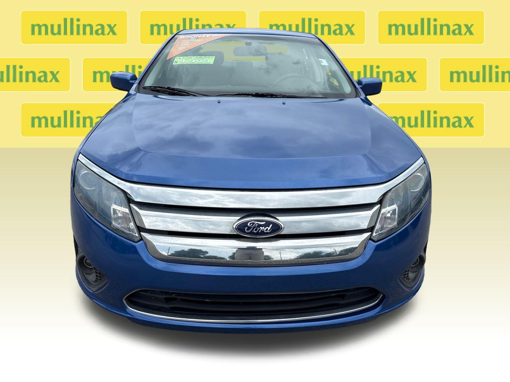 Used 2012 Blue Ford SE image 11