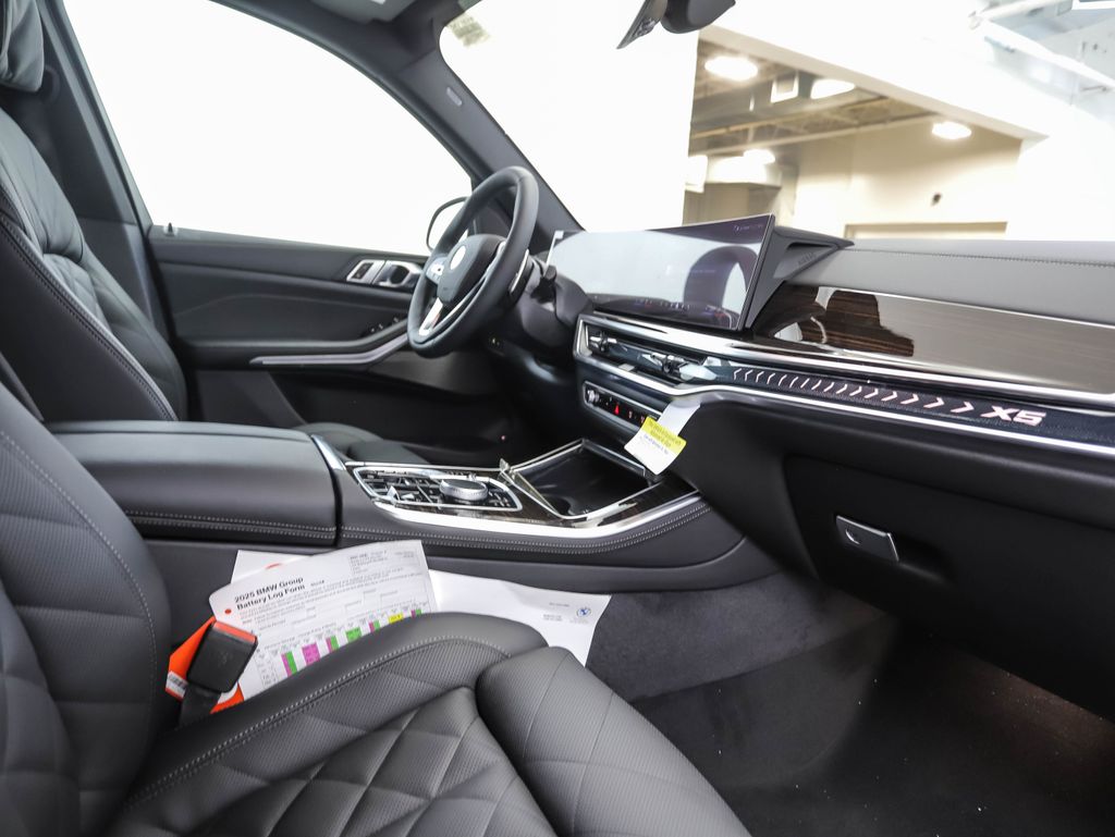 Thumbnail: 2026 BMW X5 - 28