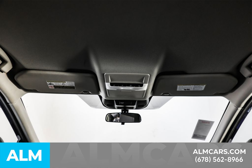 Used 2023 Blue Nissan S image 31