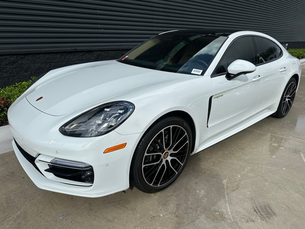 2023 Porsche Panamera 4S 3