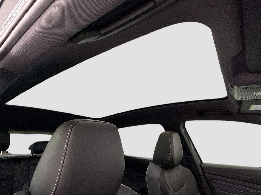 Thumbnail: 2024 Volkswagen ID.4 - 16