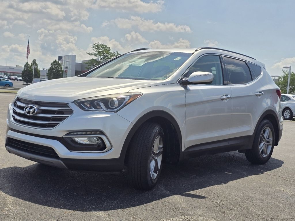 Used 2018 Silver Hyundai  image 12