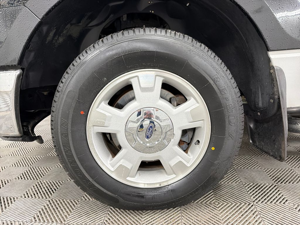 Used 2009  Ford  image 10