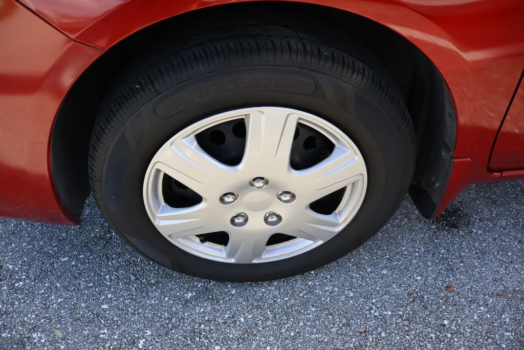 Thumbnail: 2012 Nissan Versa - 4