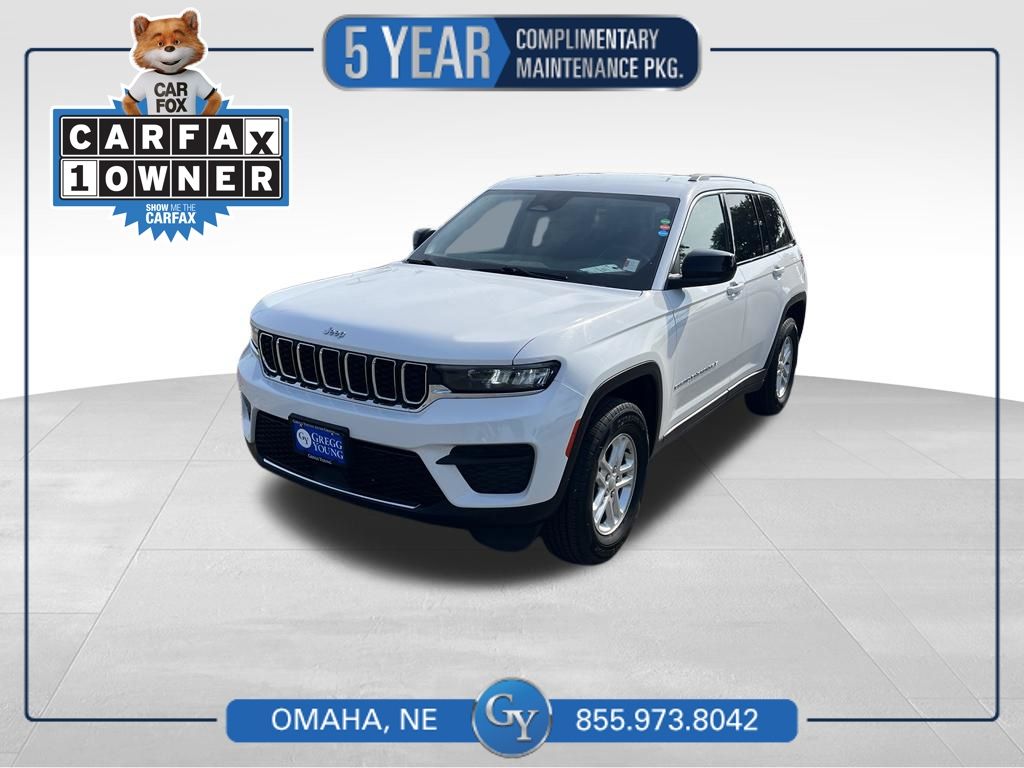 Bright White Clearcoat 2023 Jeep Grand Cherokee SUV / Crossover Four-Wheel Drive 8-Speed Automatic