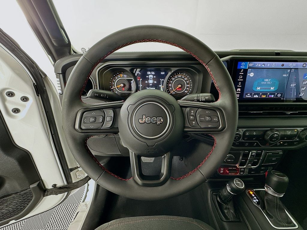 Thumbnail: 2024 Jeep Gladiator - 11