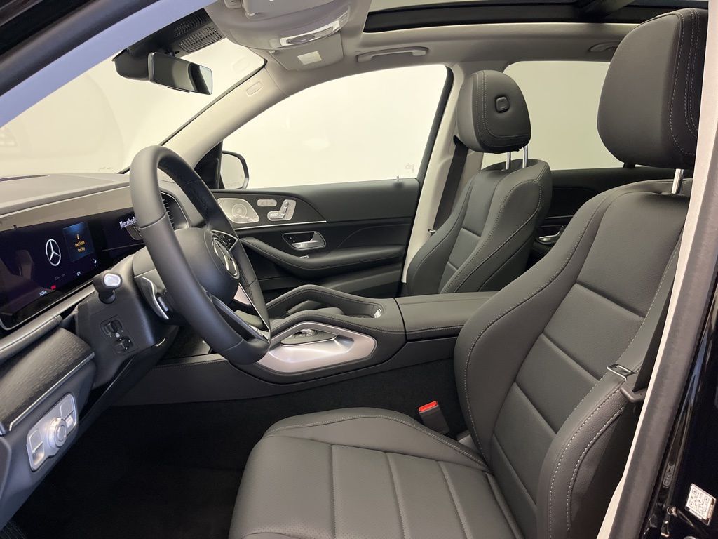 Thumbnail: 2026 Mercedes-Benz GLE - 12