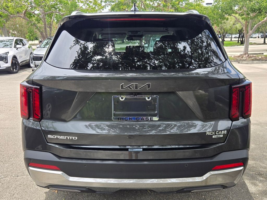 2026 Kia Sorento - $37,620