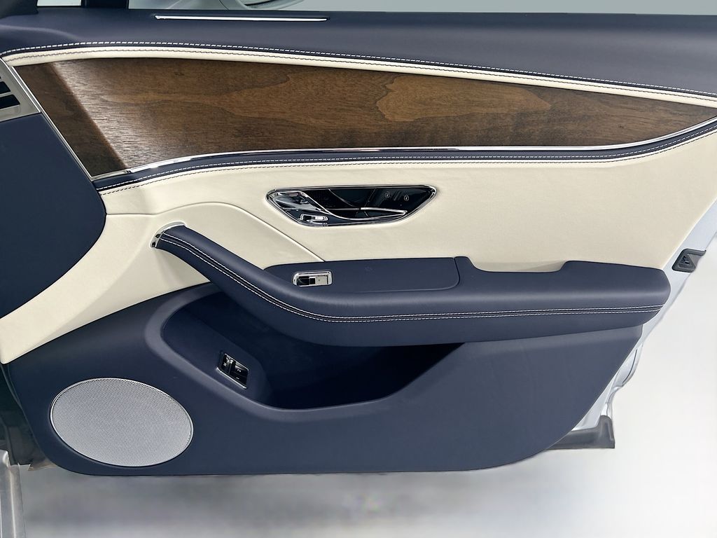 Thumbnail: 2026 Bentley Flying Spur - 24