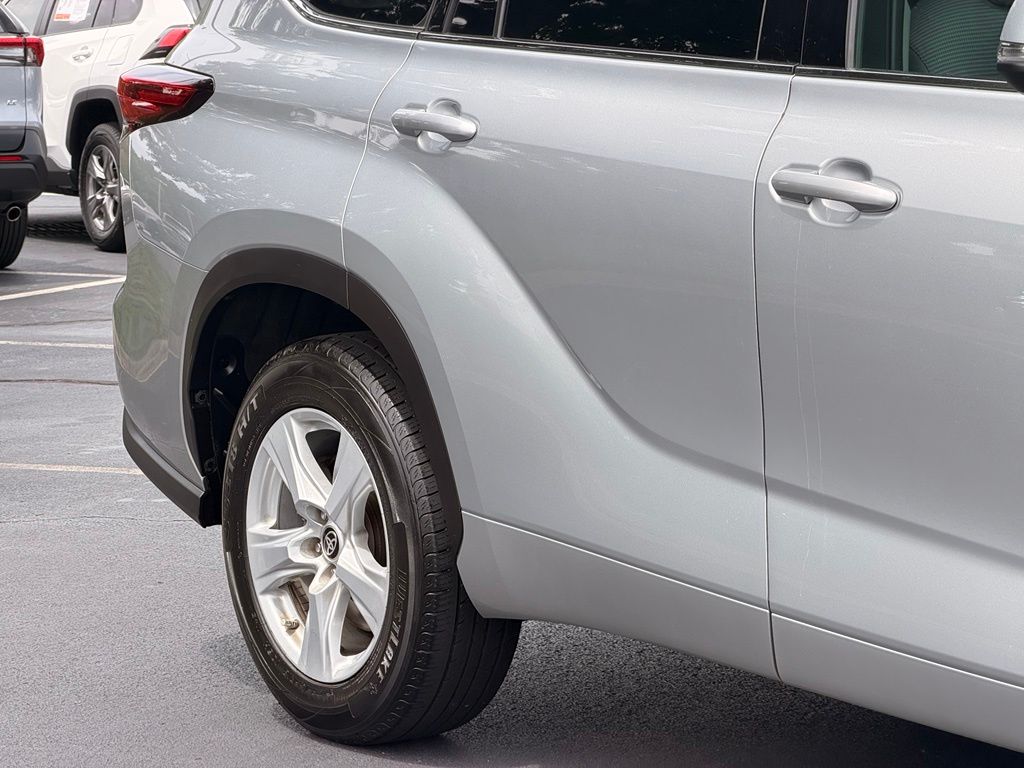 2021 Toyota Highlander L Celestial Silver Metallic - Jim Hudson Acura - Image 9