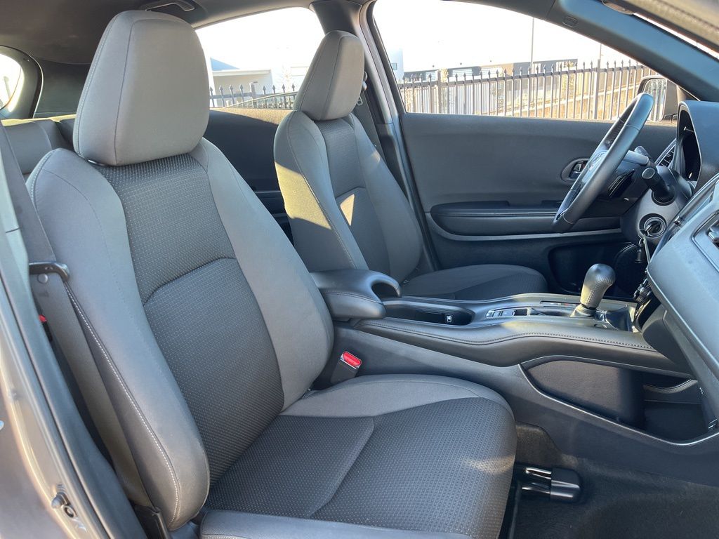 Thumbnail: 2022 Honda HR-V - 23