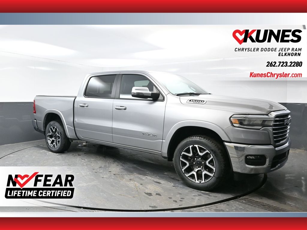 2025 RAM 1500 Laramie Crew Cab 4WD