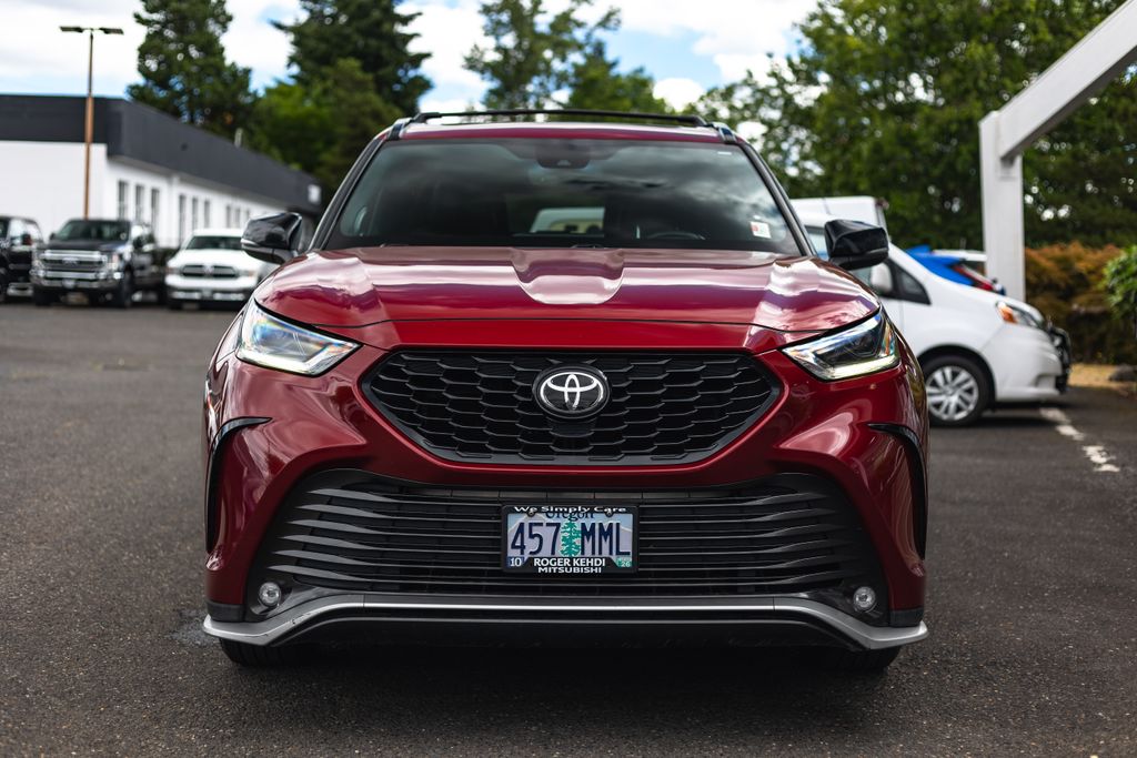 2021 Toyota Highlander XSE thumbnail 5