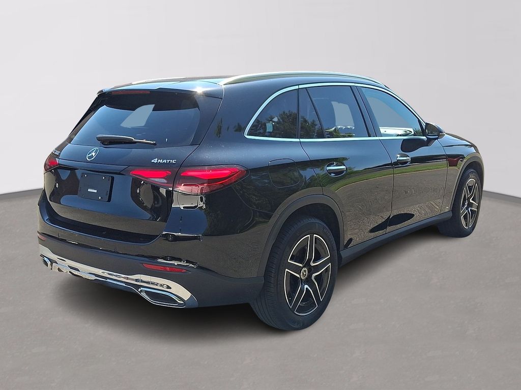 Thumbnail: 2026 Mercedes-Benz GLC - 4