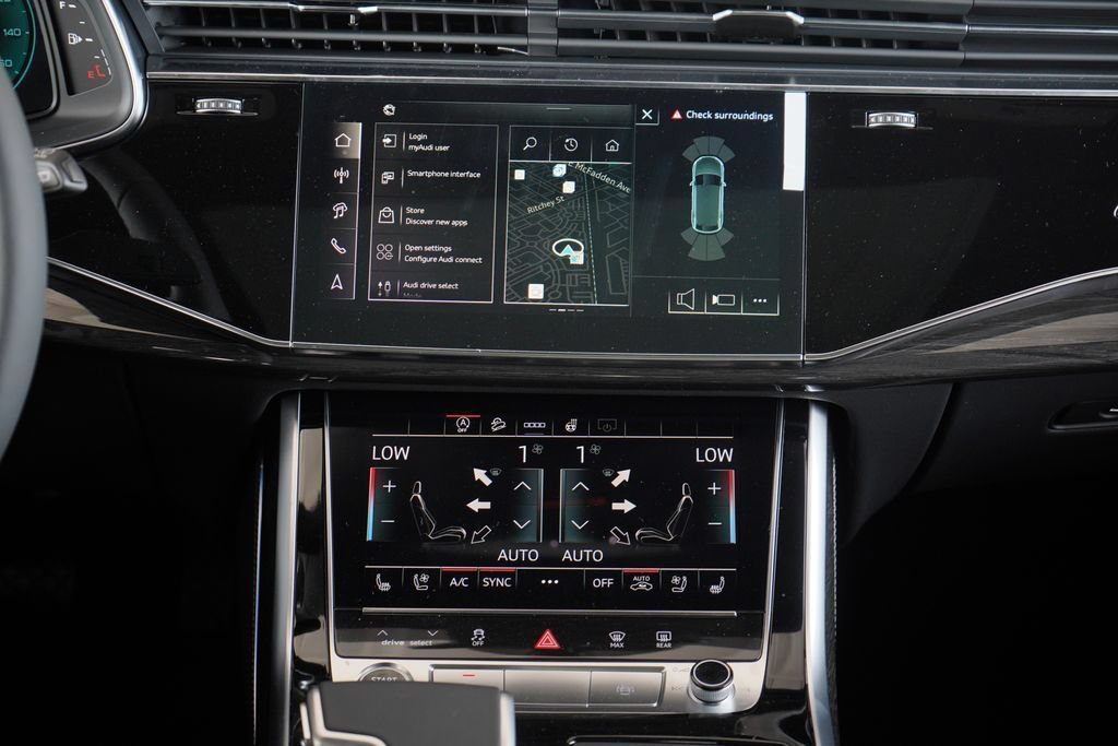 Thumbnail: 2026 Audi Q8 - 10