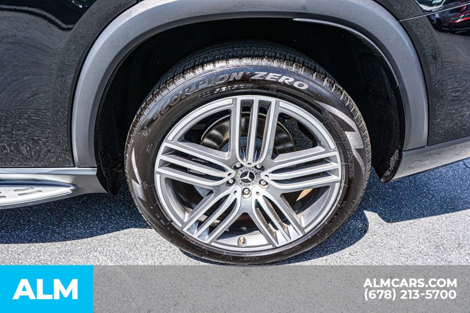 Used 2024 Black Mercedes-Benz GLS 450 image 17