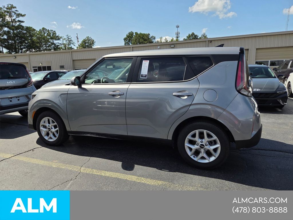 Used 2025 Gray Kia LX image 6