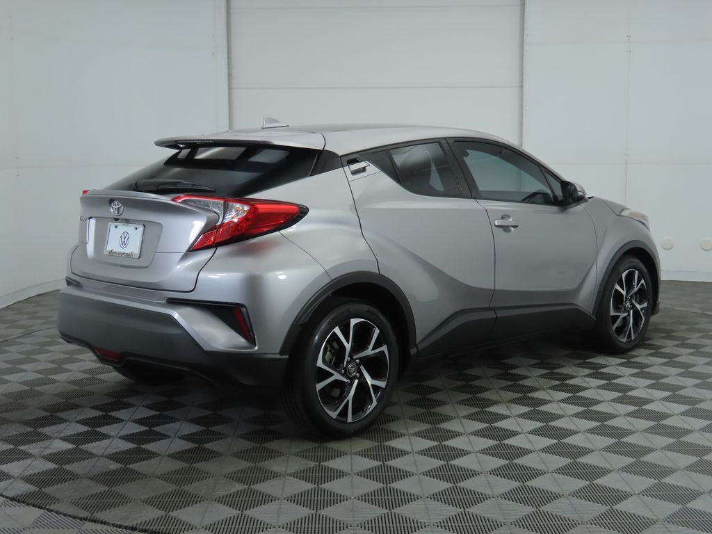 2018 Toyota C-HR XLE 5
