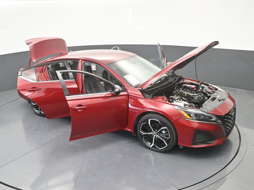 Used 2024 Scarlet Ember Nissan 2.5 SR image 69