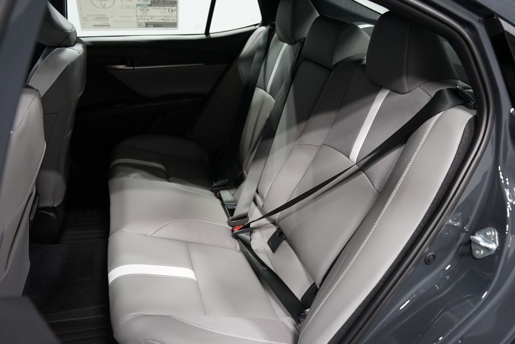 Thumbnail: 2025 Toyota Camry - 30