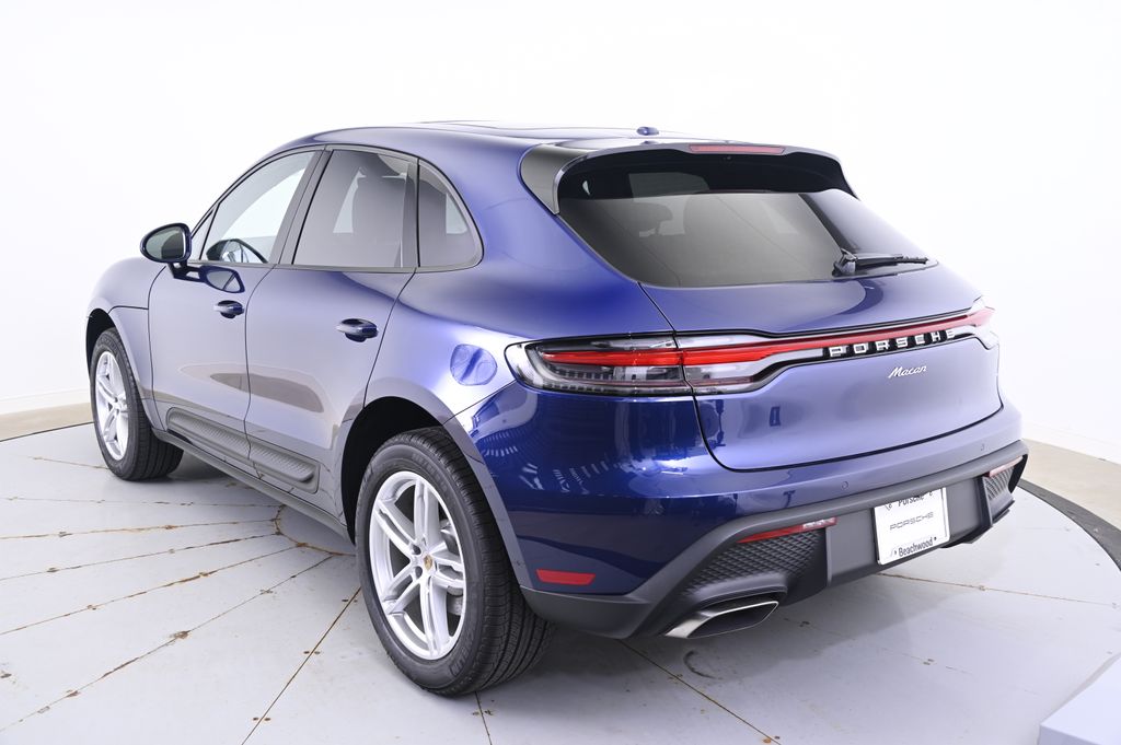 Thumbnail: 2025 Porsche Macan - 3