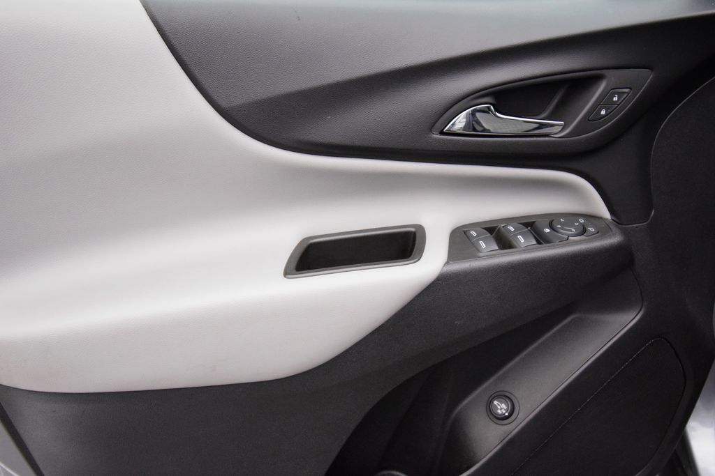 used 2024 Chevrolet Equinox car, priced at $21,000