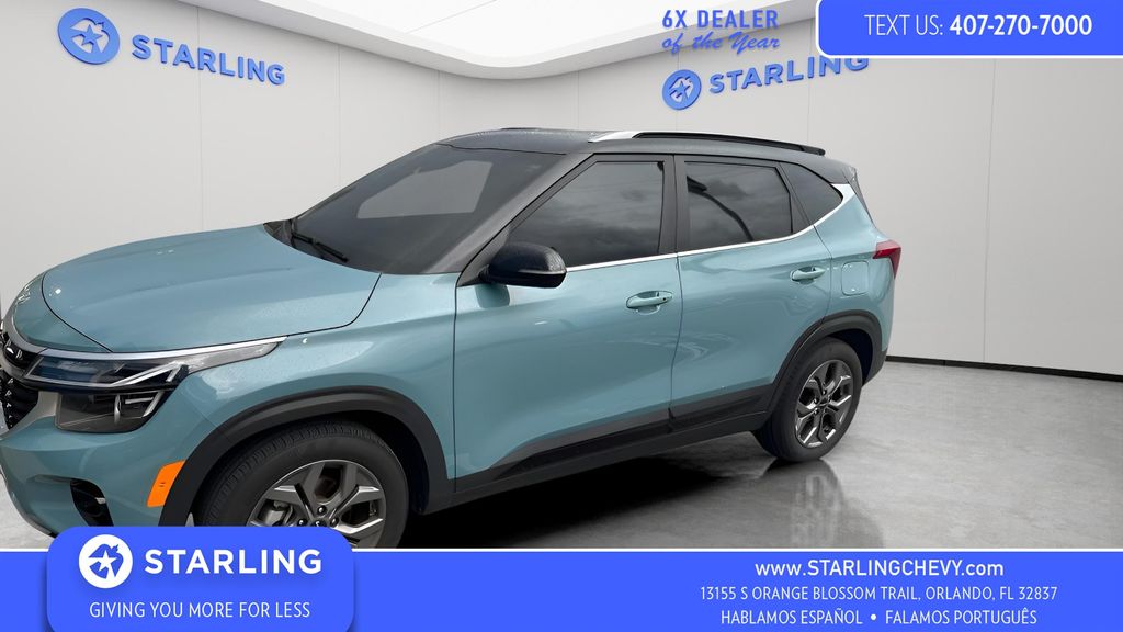 Pluton Blue/Black Roof 2024 Kia Seltos SUV / Crossover Front-Wheel Drive Continuously Variable Transmission