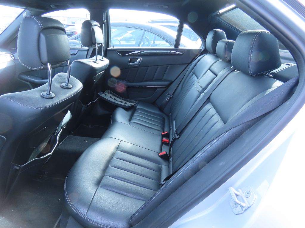 Thumbnail: 2015 Mercedes-Benz E-Class - 7