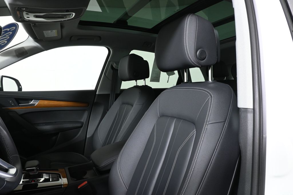 Thumbnail: 2023 Audi Q5 - 16