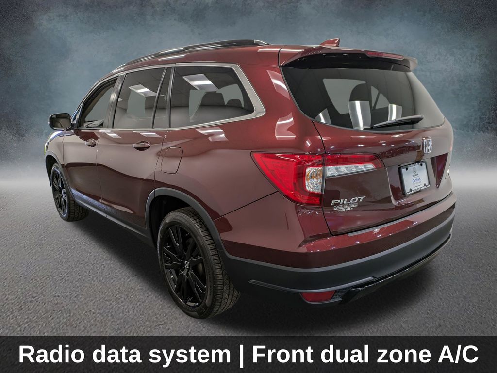 View vehicle photo 7