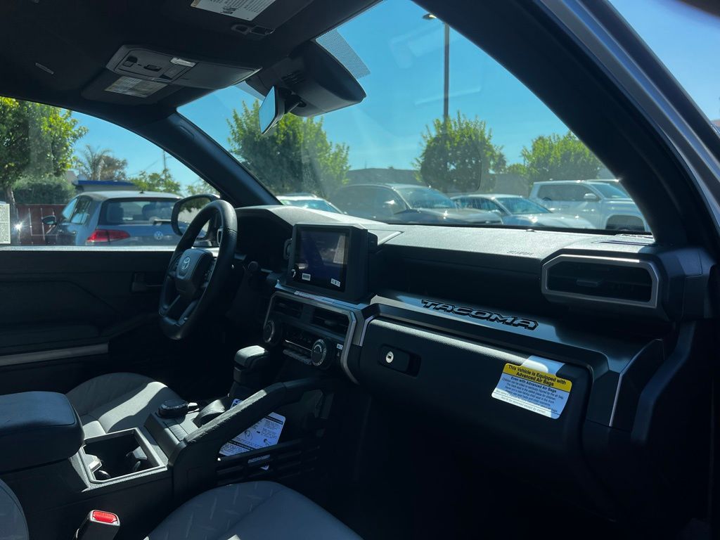 2025 Toyota Tacoma SR5 Double Cab photo 6