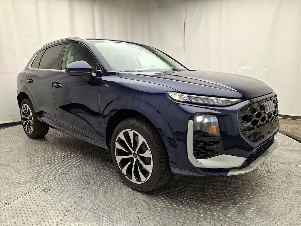 Thumbnail: 2026 Audi Q3 - 2