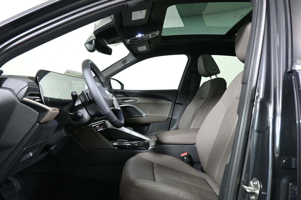 Thumbnail: 2025 Audi Q5 - 3