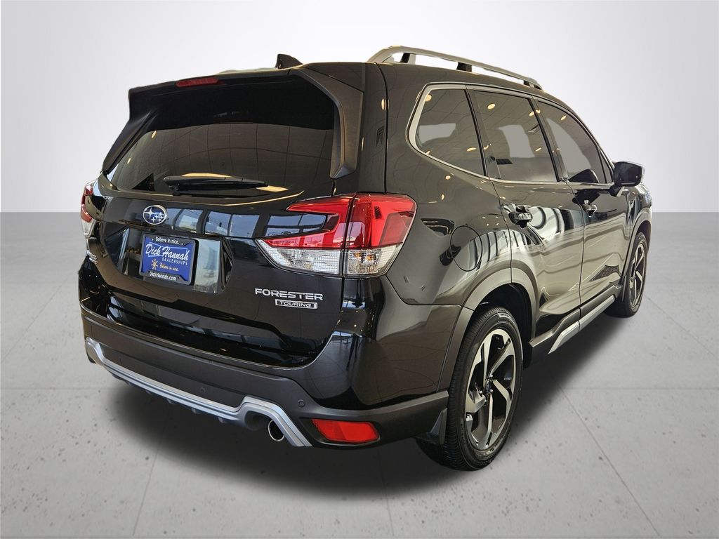 2023 Subaru Forester Touring