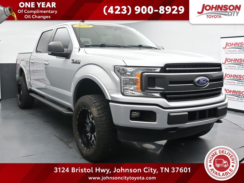 Ingot Silver Metallic 2019 Ford F-150 XLT SuperCrew 4WD Pickup Truck Four-Wheel Drive Automatic