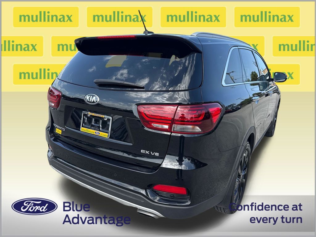 Certified Used 2020 Black Kia EX image 4