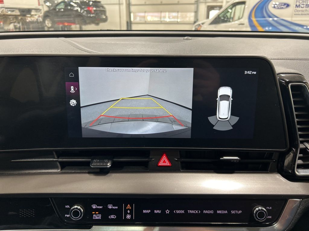 used 2025 Kia Sportage car, priced at $28,914