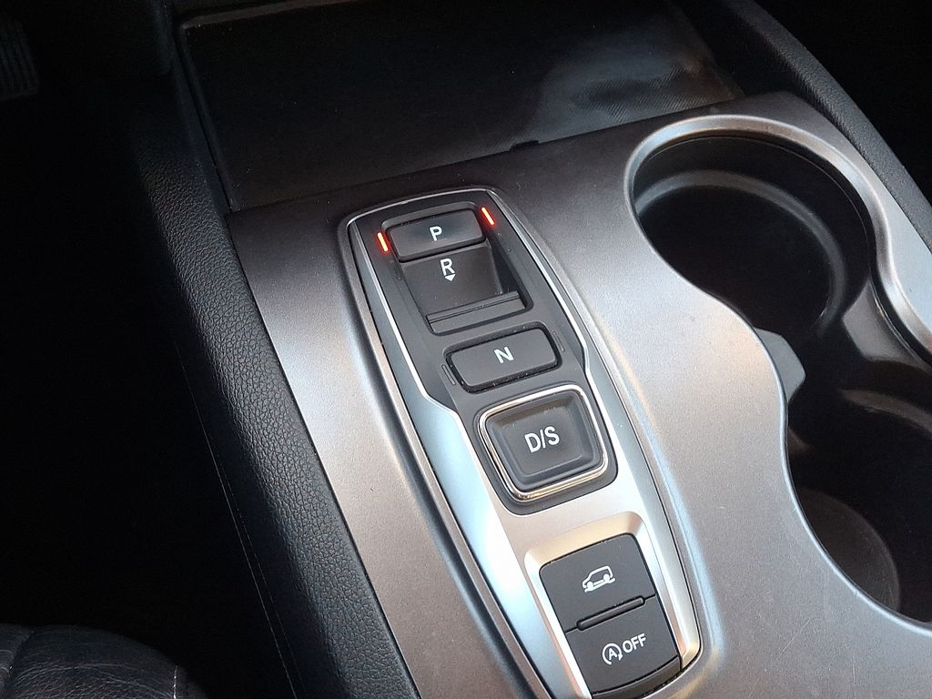 Thumbnail: 2022 Honda Pilot - 16