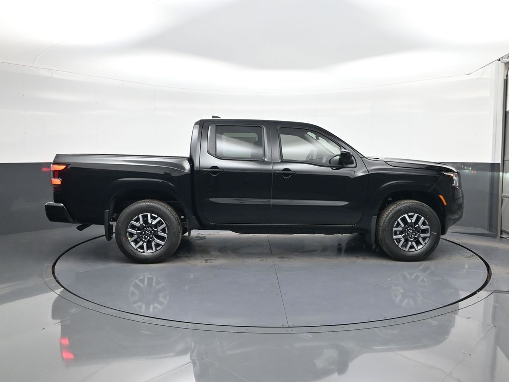 2026 Nissan Frontier SV - Photo 8