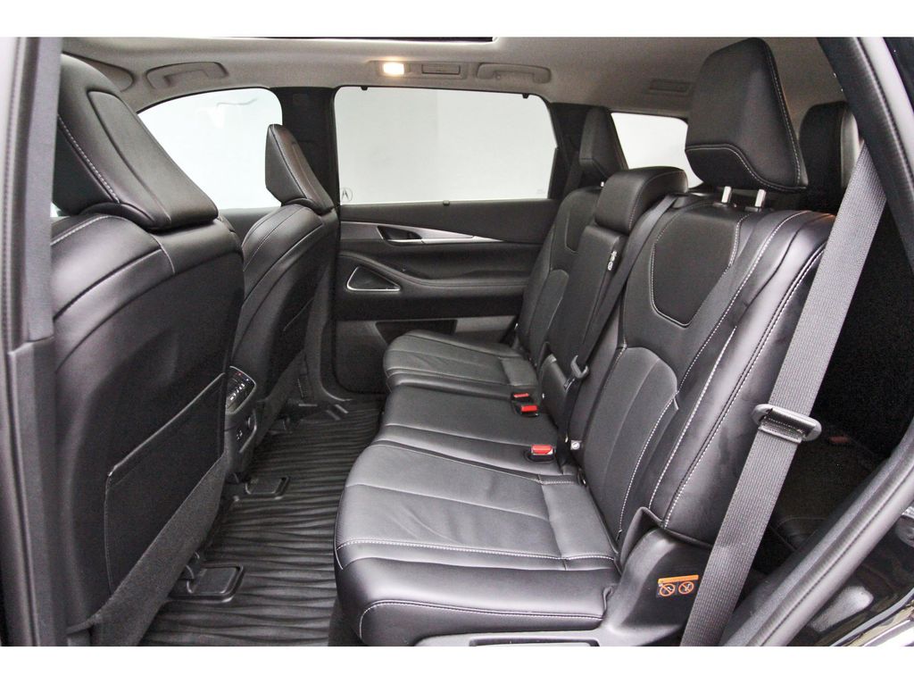 2024 INFINITI QX60 LUXE Black at Central Houston Nissan