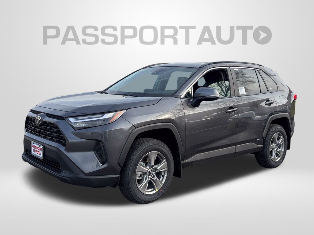 2025 Toyota RAV4 Hybrid XLE AWD