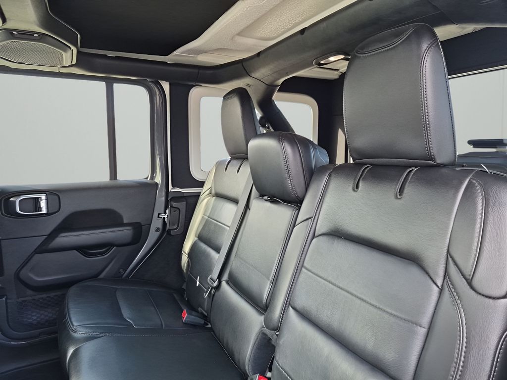 Used Car 2020 Jeep Wrangler  Unlimited Sahara For Sale Under $30,000 In Austin, Texas