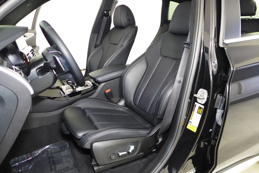 Thumbnail: 2023 BMW X3 - 22