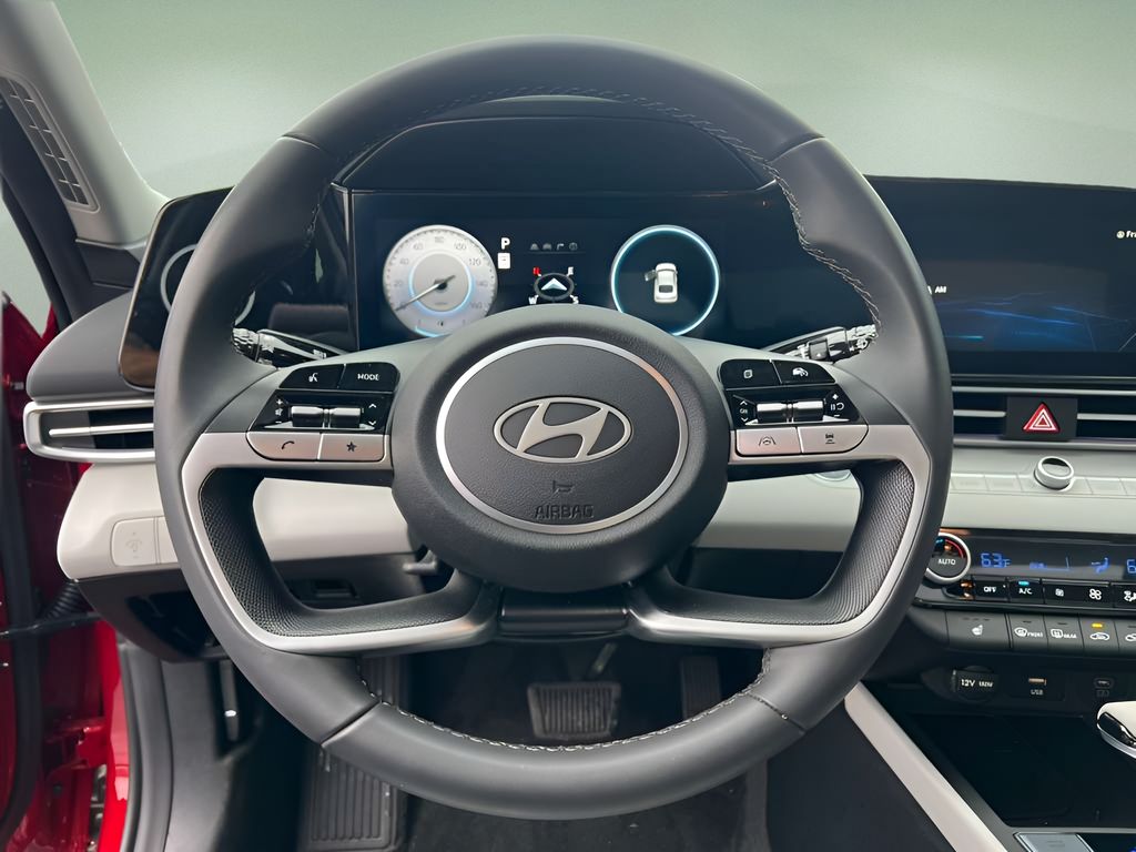 Used 2025 Hyundai Elantra Sedan